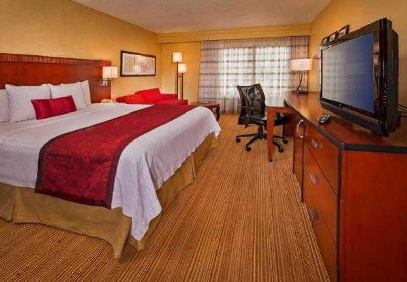 Hotel Courtyard By Marriott Secaucus Meadowlands Exterior foto