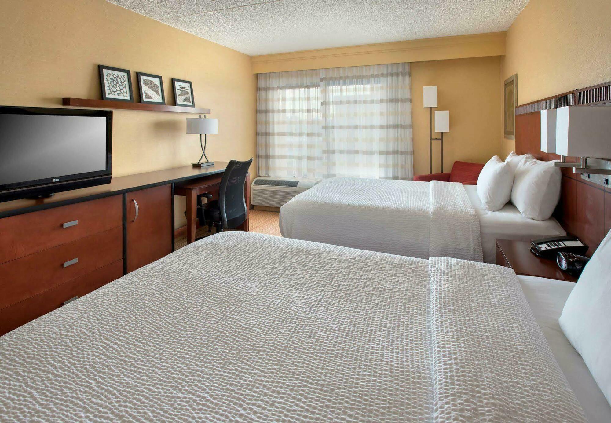 Hotel Courtyard By Marriott Secaucus Meadowlands Exterior foto